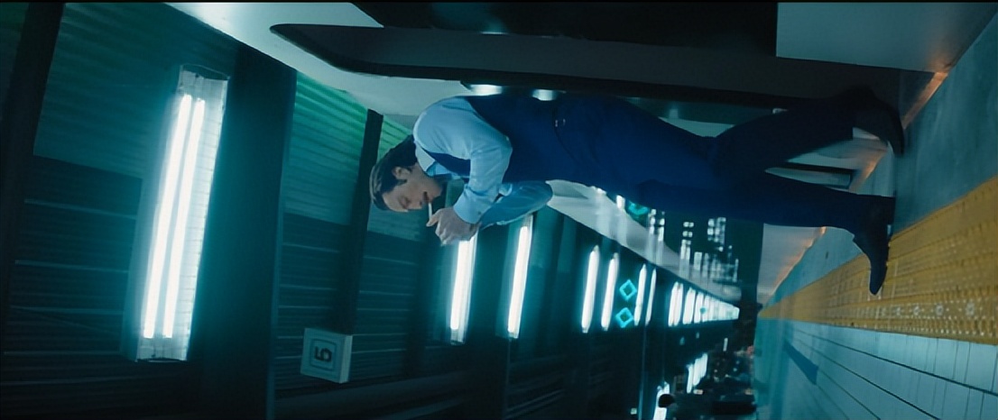 这部“R级片”，票房已破15亿，细扒这部电影，剧情画面太抓眼球