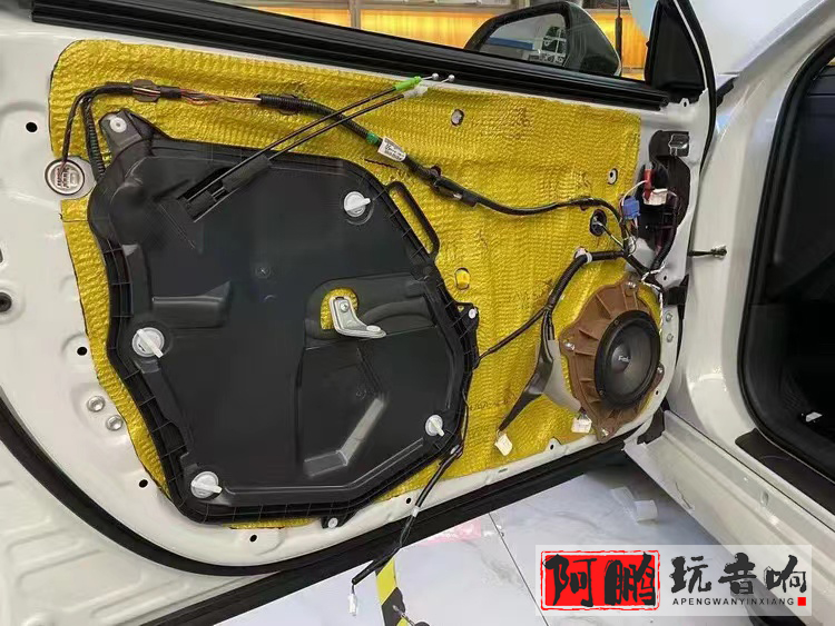 西安亚洲龙隔音改装案例,安静汽车隔音