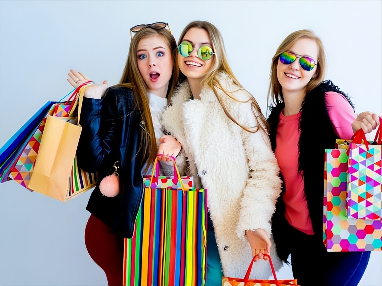 俄罗斯姑娘靠什么生活好,俄罗斯姑娘中国淘金