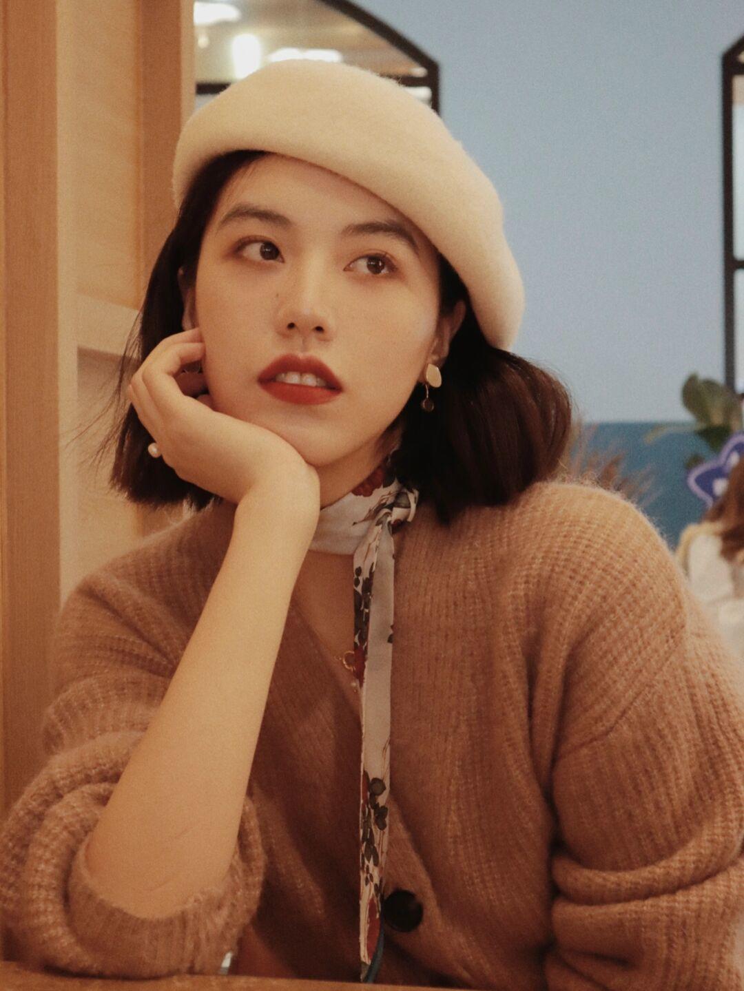 日常穿搭针织开衫,小款毛衣开衫怎么穿搭好看