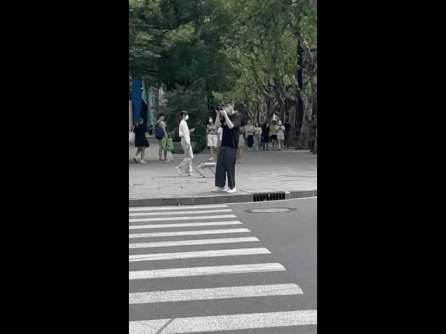 遛机械狗兼职,遛机械狗