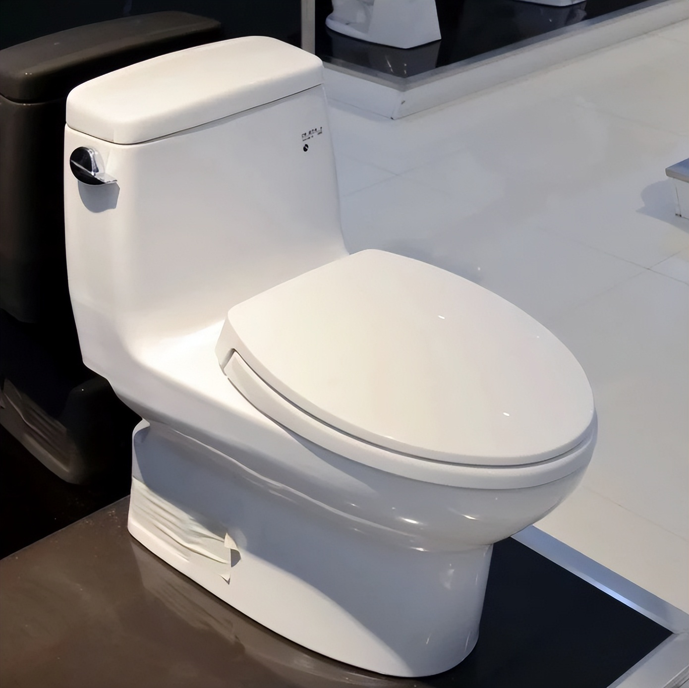 科勒和toto箭牌马桶哪个好,科勒toto箭牌卫生间台盆哪个好