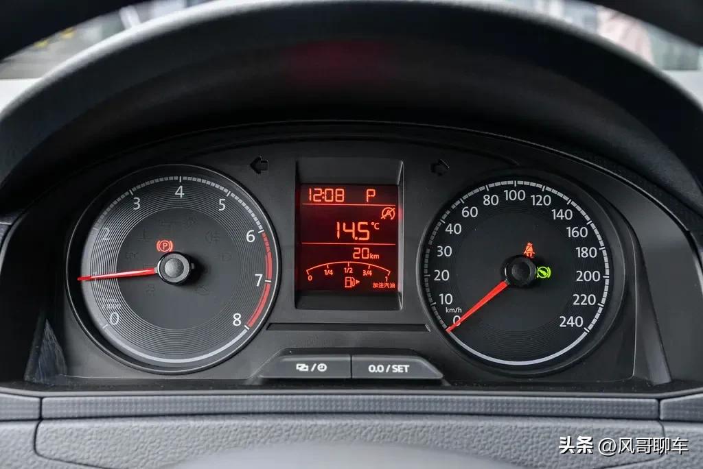 捷达桑塔纳威驰瑞纳哪个省油,威驰对比桑塔纳参数