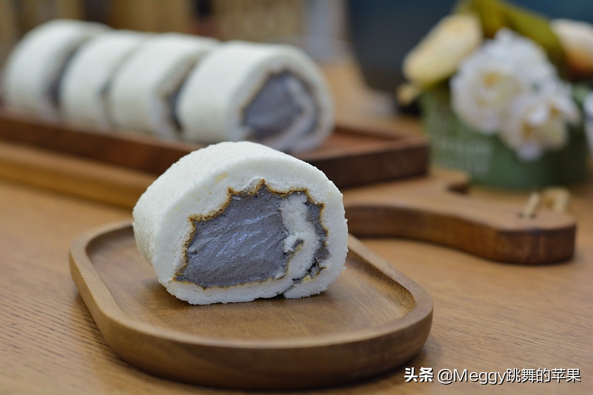 天使奶油蛋糕卷,甜口天使蛋糕卷图解