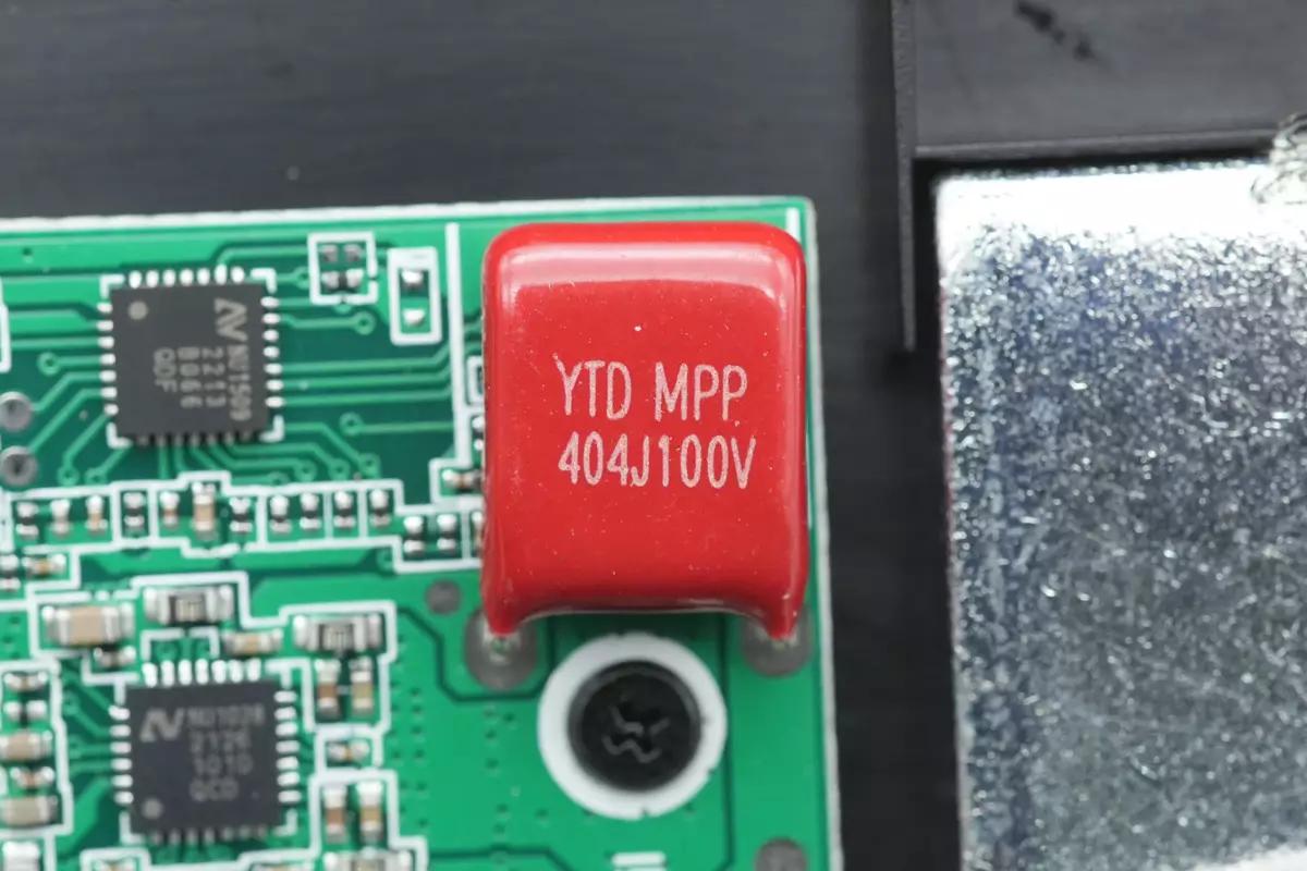 mophie双口充电器拆解,mophie车载充电器拆解