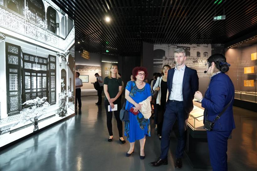 中国酒文化张裕葡萄酒,张裕茅台干红葡萄酒