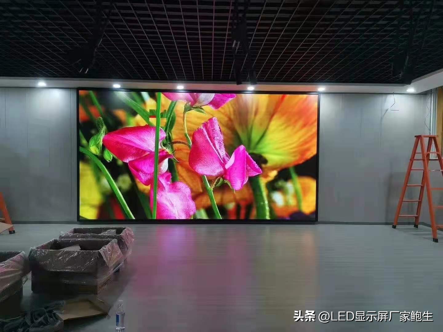 室内ledp2.5全彩高清显示屏价格,室内p4全彩led屏有几种规格