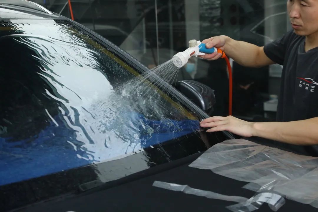 比亚迪插电式混合动力suv,比亚迪宋plusev隔热防爆膜