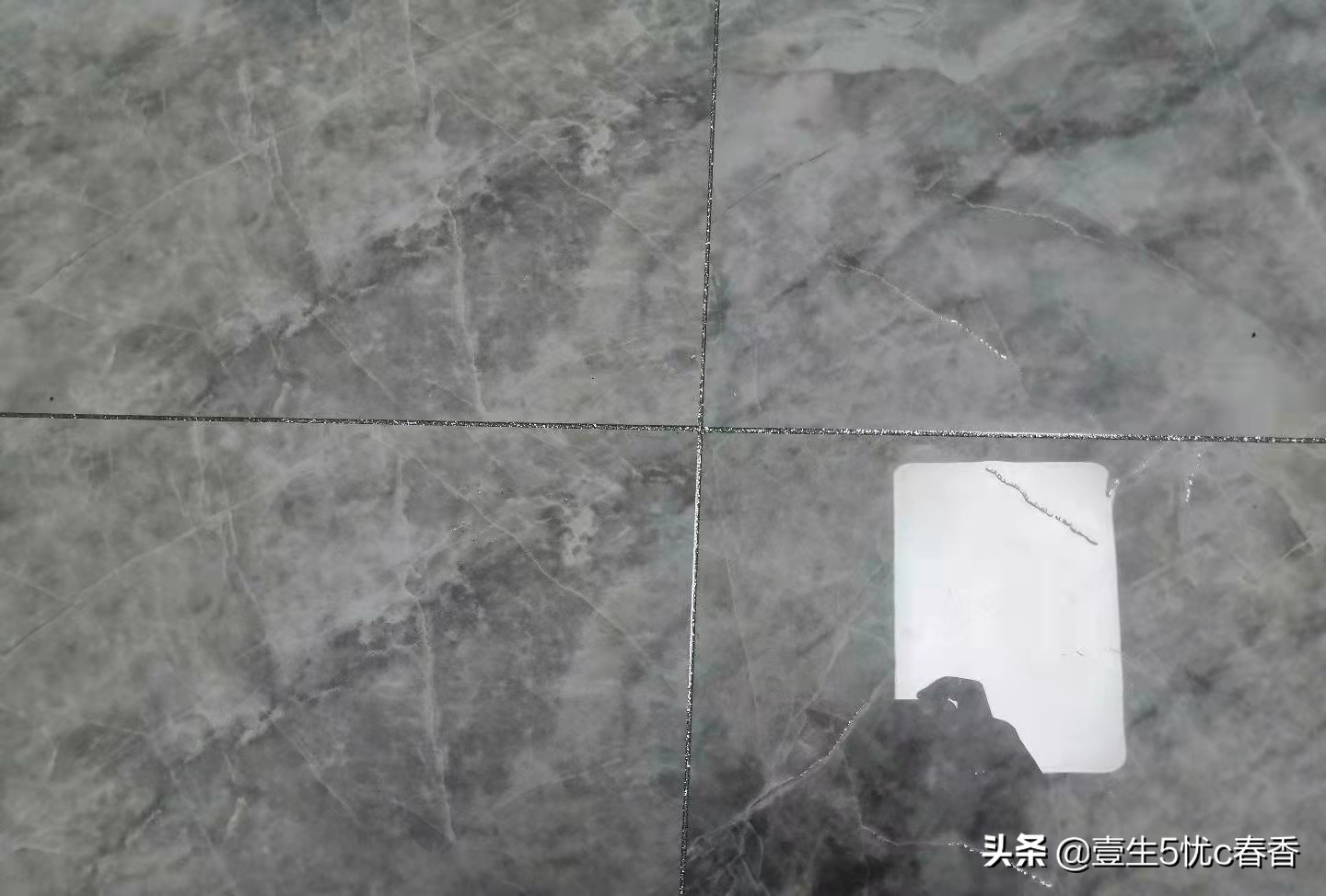 环氧彩砂和美缝剂哪个更防水,瓷砖环氧彩砂美缝多少钱一平方