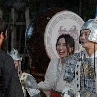 说好的明星的表情自我管理呢?在萌探2完全不成立,全是表情包