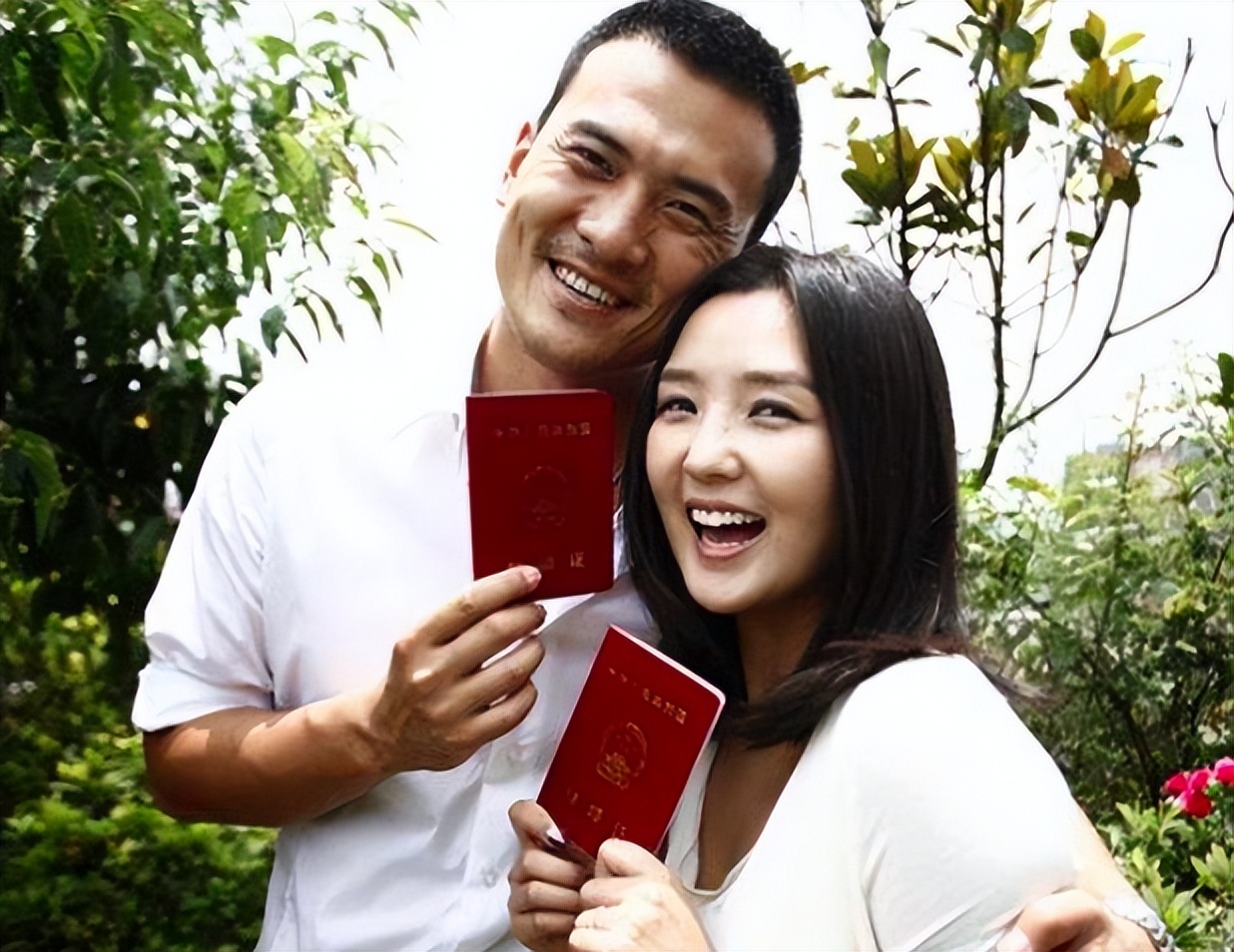 何洁和赫子铭谈多久结婚的,何洁和赫子铭的感情状况