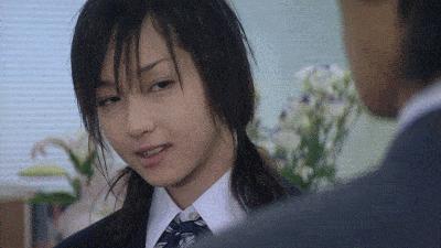 “恶之花”泽尻英龙华：天选之女沦为阶下囚