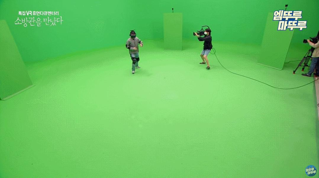 耗资7亿“复活”女儿后，她让患癌去世的母亲重生，惹哭网友：太心酸了