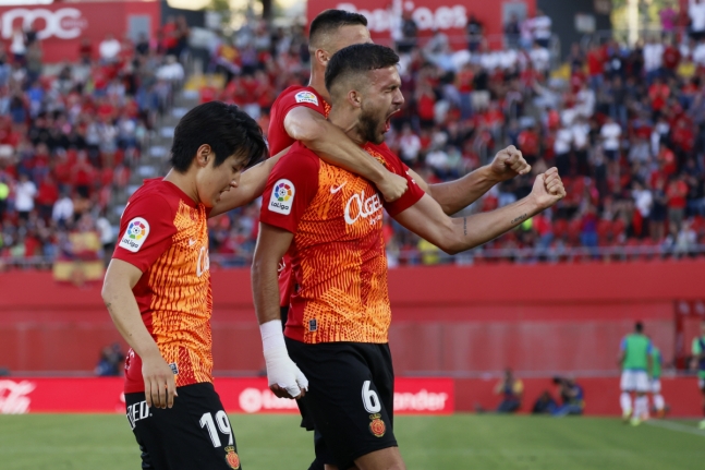 韩足大胜日本,韩足进球