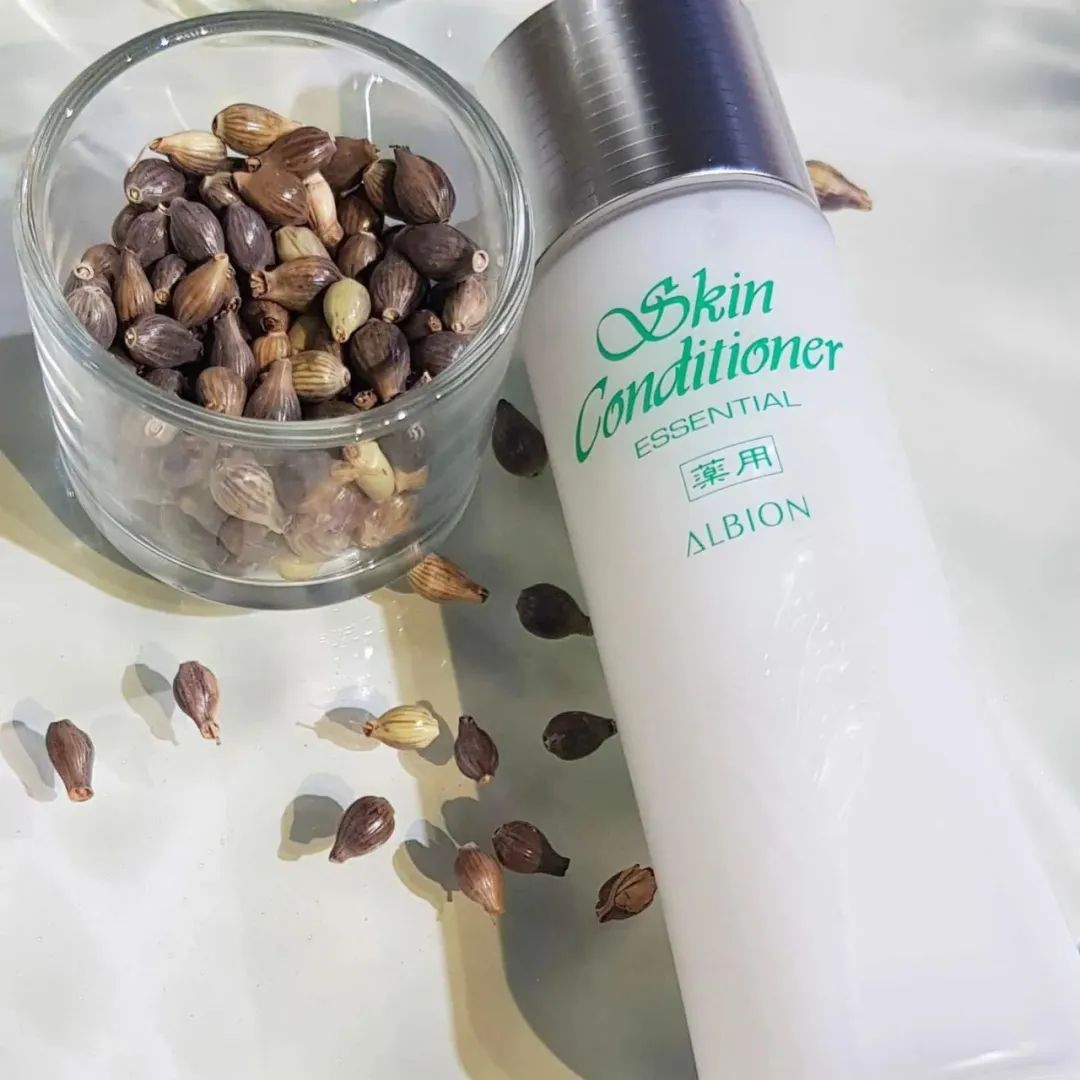 澳尔滨健康水日本专卖店,奥尔滨爽肤水和健康水哪个好