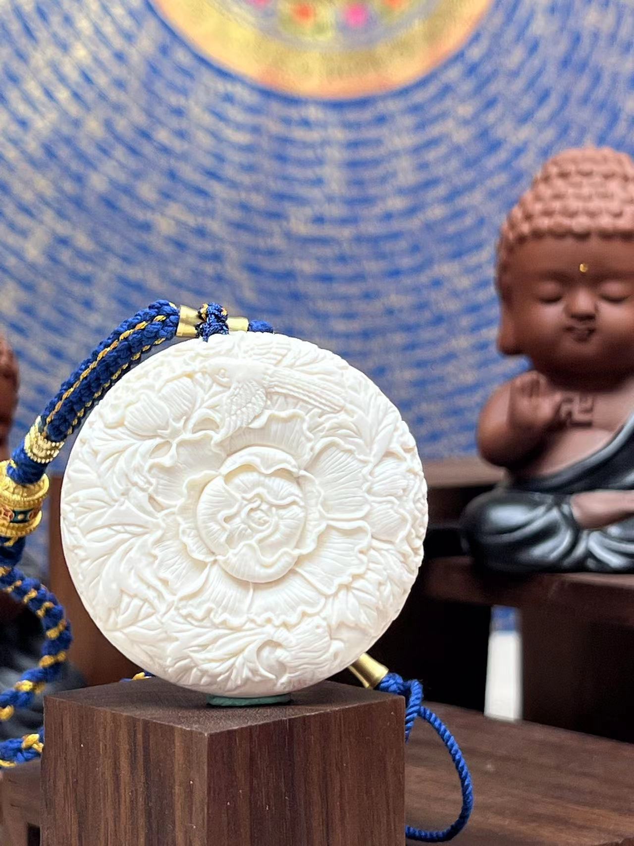 猛犸和蜜蜡哪个更有收藏价值 (象牙和猛犸象牙谁适合收藏)