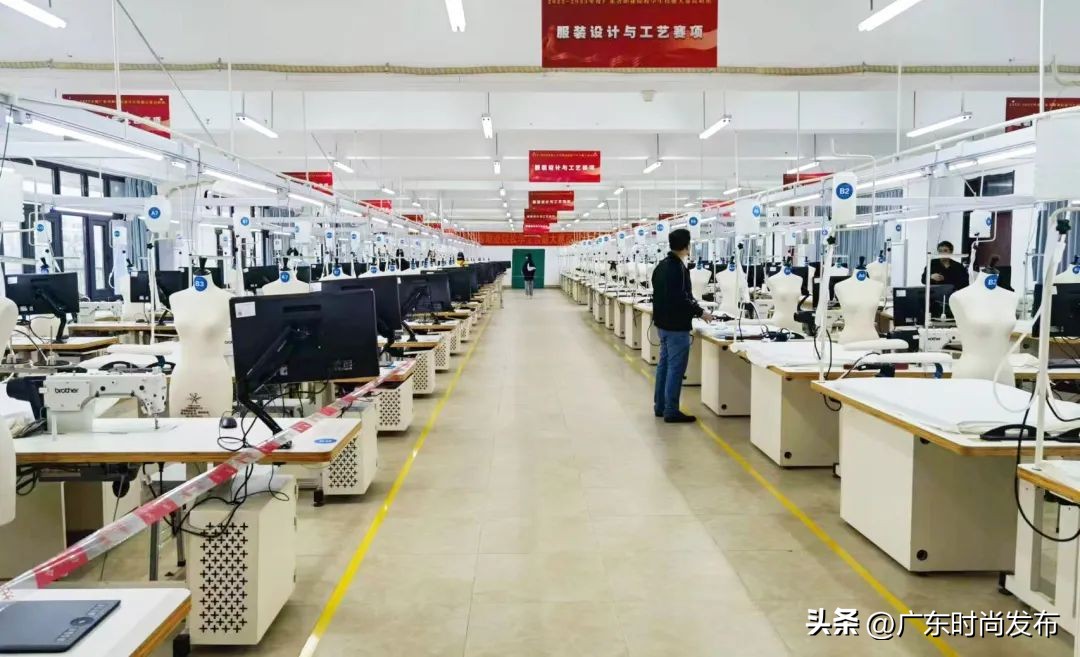 以设计致敬中国速度，广东职业技术学院服装设计毕业作品展演——2023中国（广东）大学生时装周