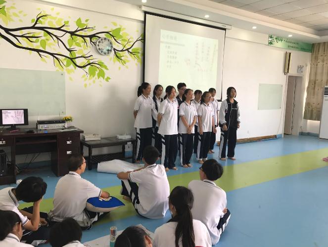 郑州女老师裸辞看世界，开民宿结婚生女，8年后被6岁女儿上了一课