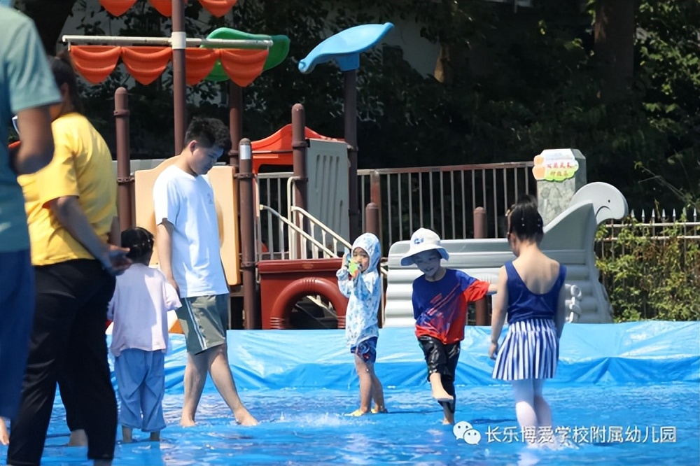 幼儿园夏季亲子游园会,开学亲子游园活动幼儿园