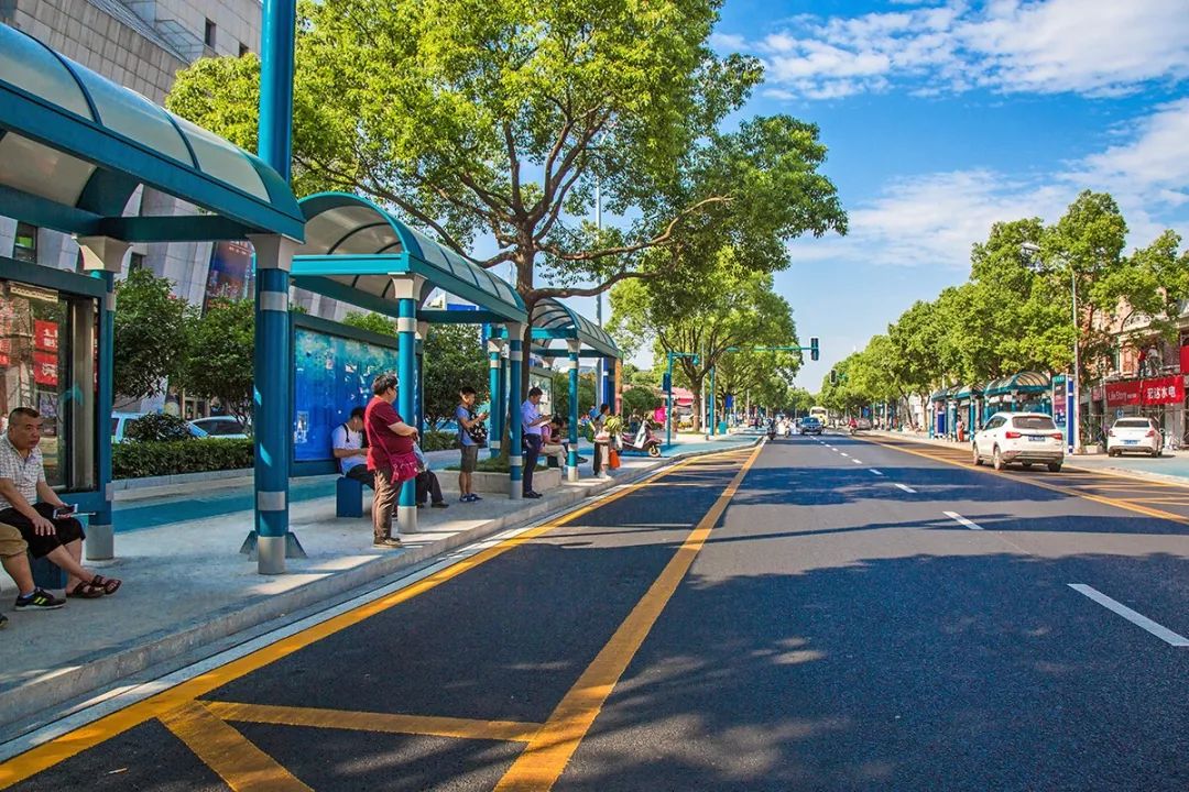 去吹江边的风,麓山南路吹过的风