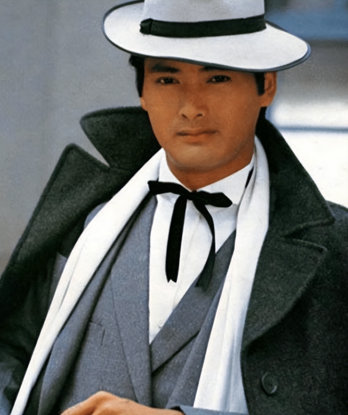 周润发落魄状态,周润发为什么跌入低谷