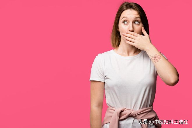 私部长痘痘是什么原因,私部长痘痘是什么原因引起的