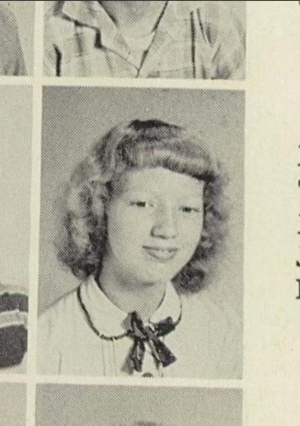 美国家族*伦乱**三代：*亲近**结合导致后代残障，无法说话只能犬吠