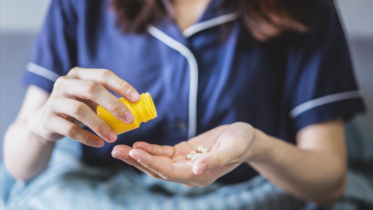 45岁以后每天一片叶酸怎么样,45岁女性每天吃一粒叶酸的危害