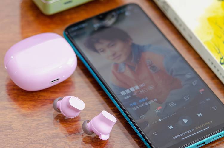 GIEC杰科蓝牙耳机,小巧玲珑蓝牙音响