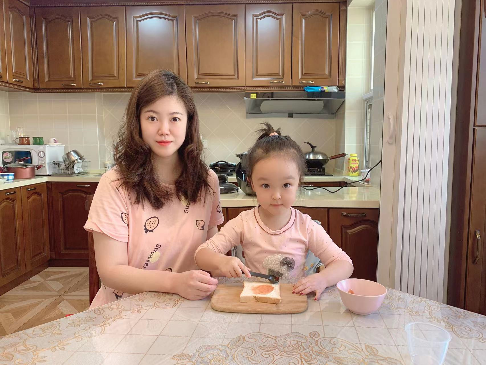 黑科技与顶级大厨交锋,厨房黑科技苏泊尔小c主厨料理机