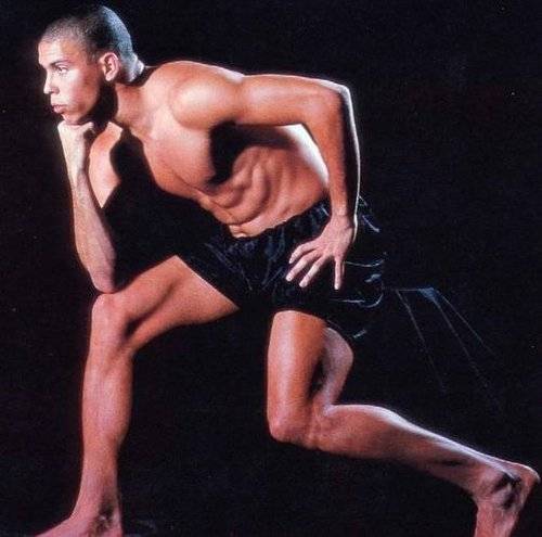 大罗年轻照,大罗现照