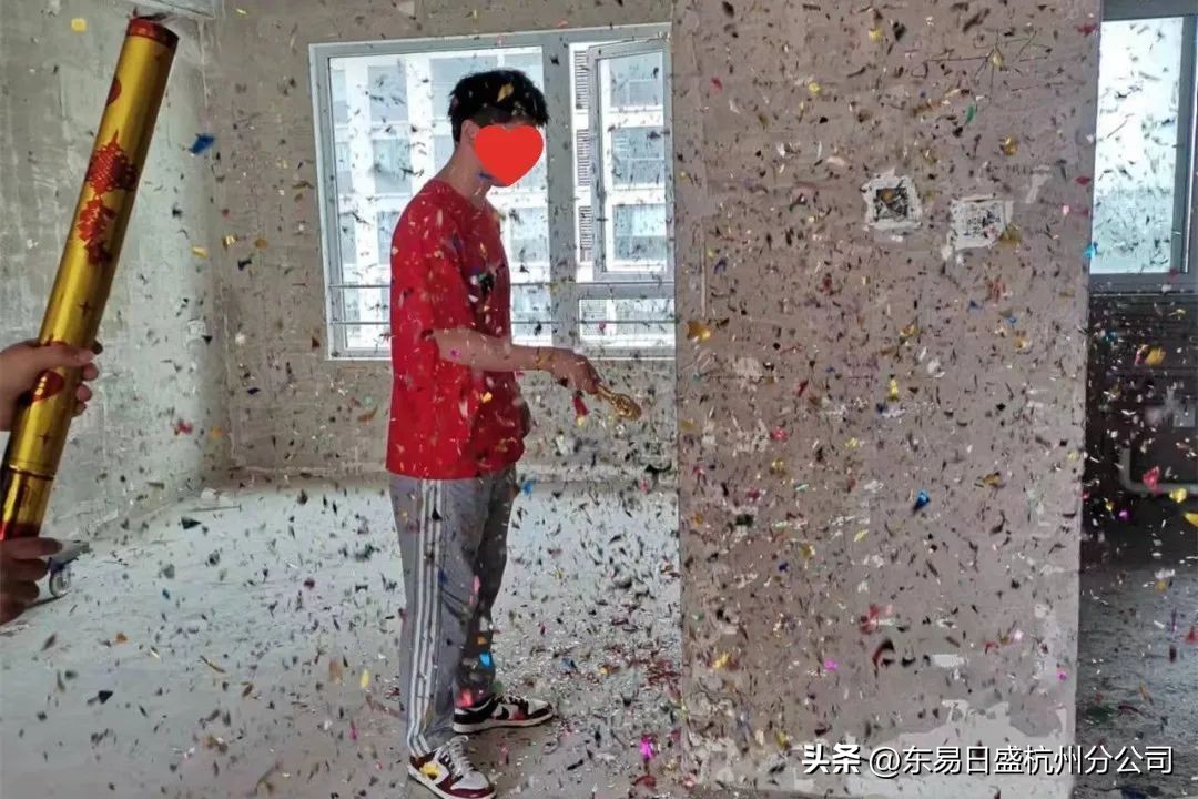 仲夏六月，美好将至|杭州东易日盛恭祝所有业主开工大吉！