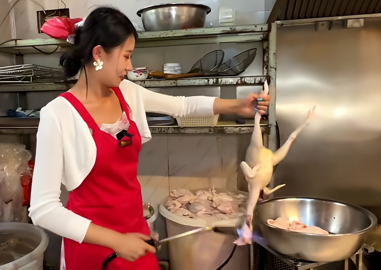 青岛1米8女模特,1米80美女模特