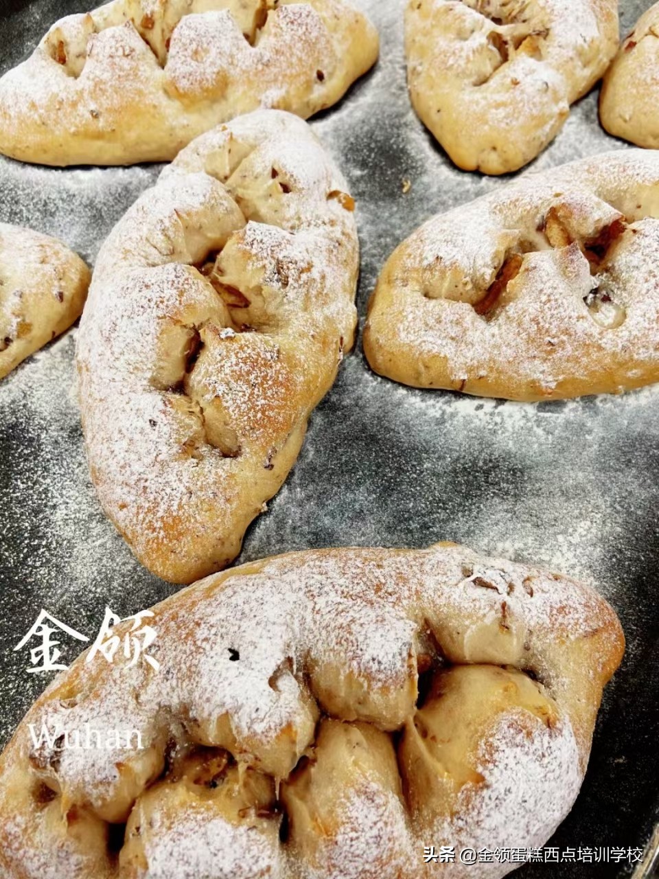 女孩子学美容好还是学西点好,女孩子学西点怎么样