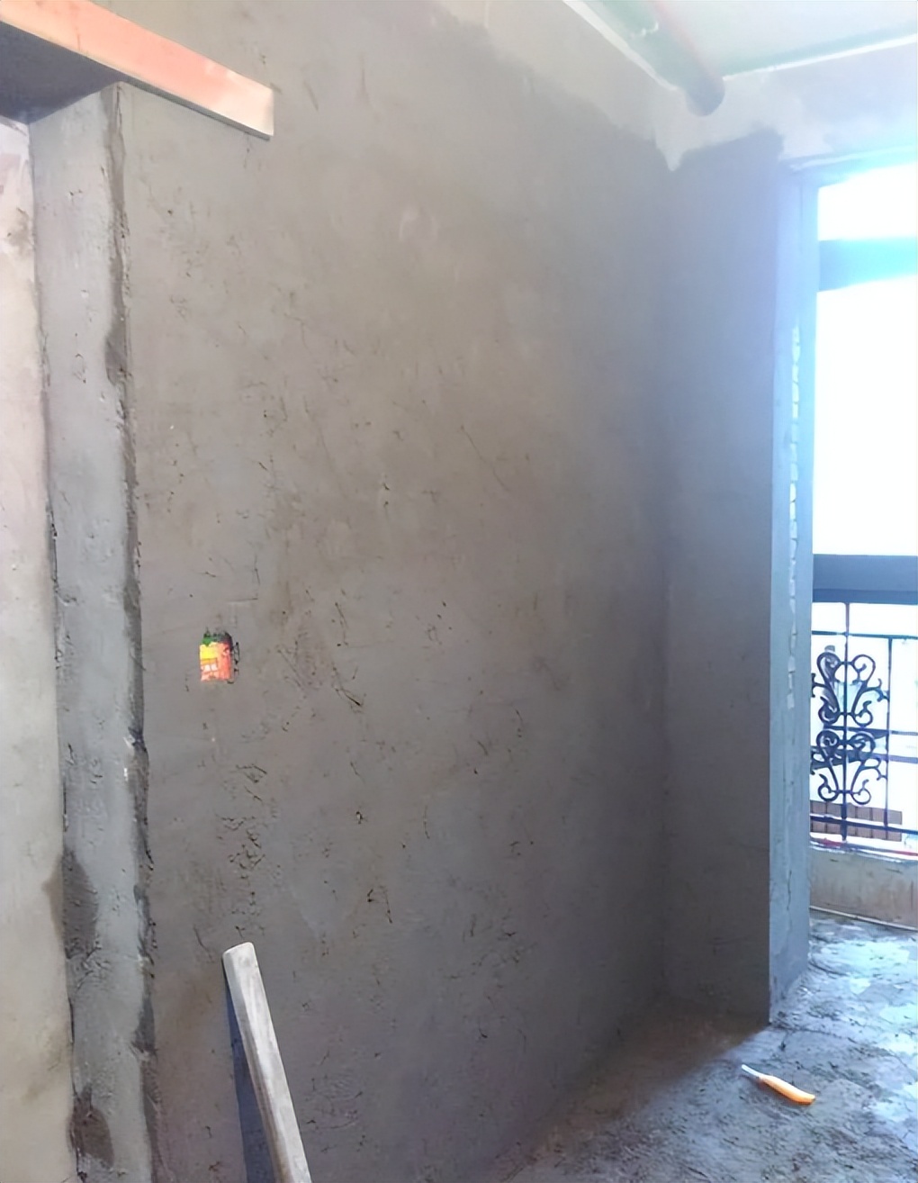 砌墙时要不要加铁丝网,砌墙时水泥砂浆要填满吗