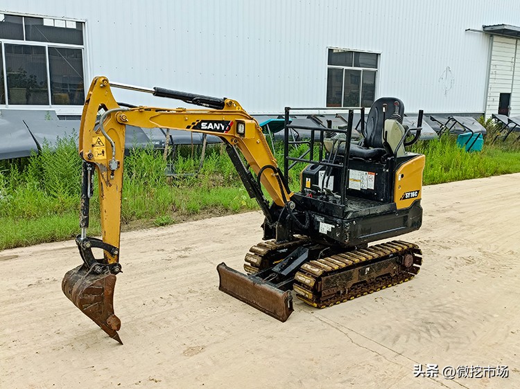 进口挖机和国产挖机的区别,小挖机买什么型号最合适