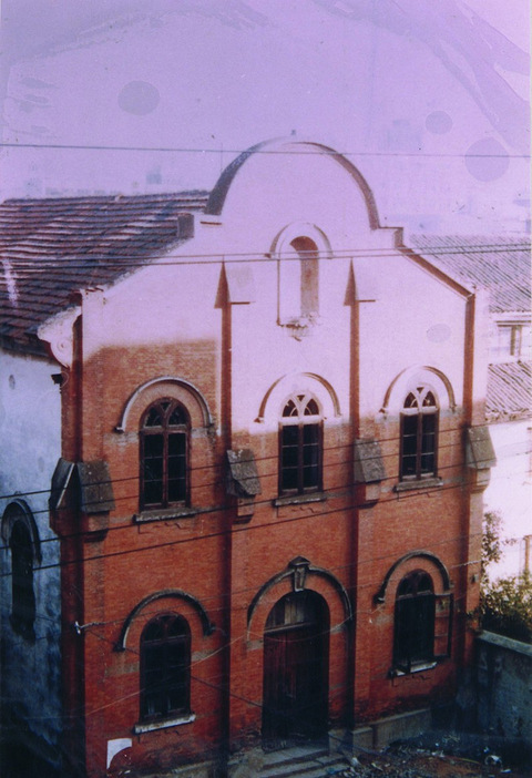 从明德女中到嘉兴三中,从明德中学到火车站坐几路公交车