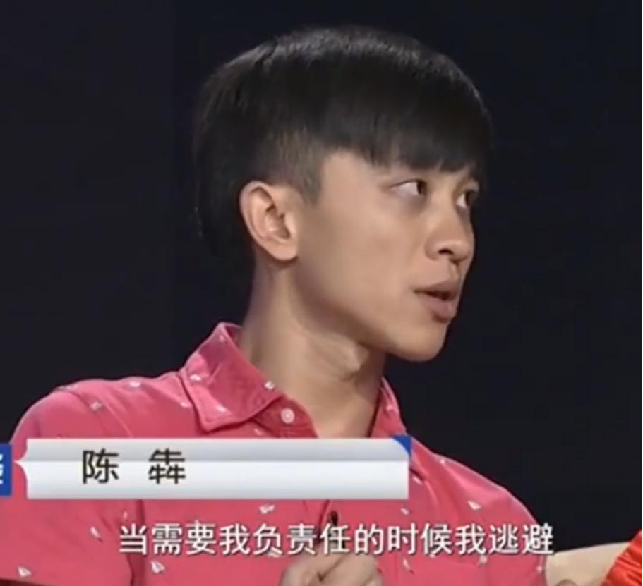 美女重伤成植物人，男友一家一起照料，美女醒来后让小伙左右为难