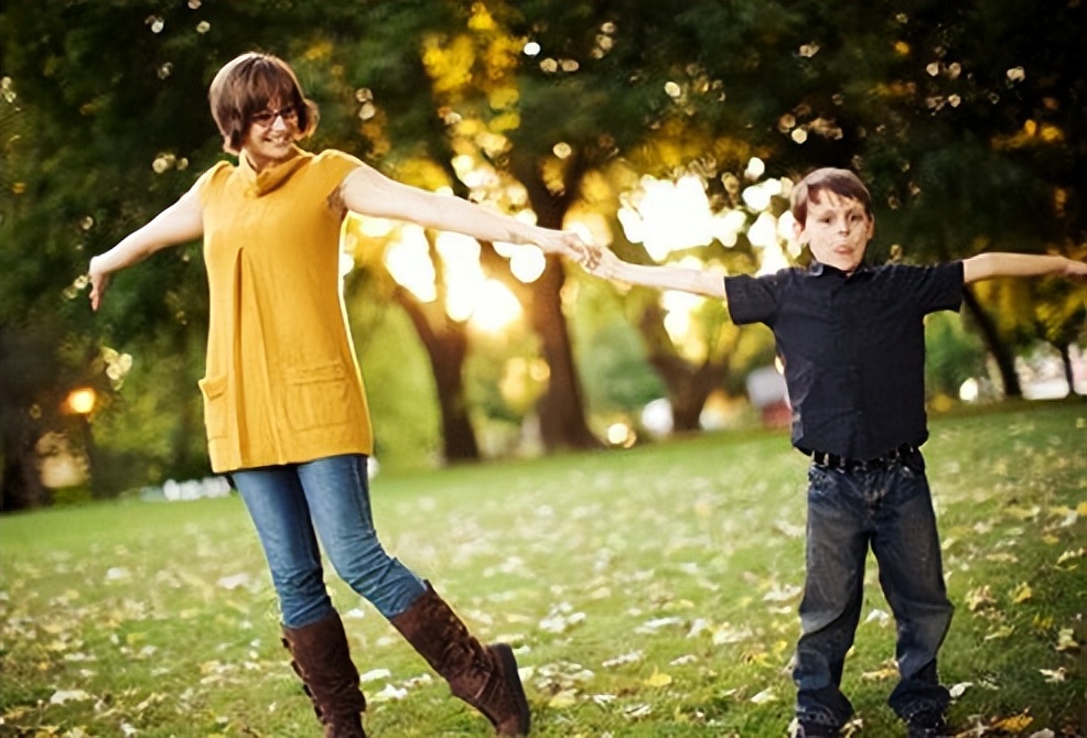 14岁小孩儿一天的健身计划,10岁儿童健身计划