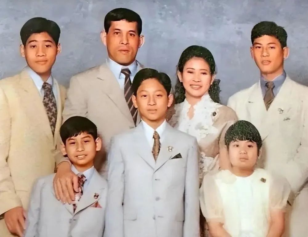 王子去世前视频,泰国王室最新状况王子