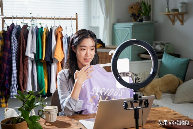 分析:为什么在中国异常火爆的直播带货在美国行不通