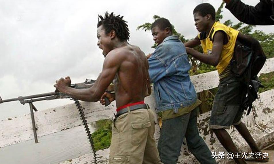 阿明正传：一个把乌干达变成人间地狱的“吃人恶魔”