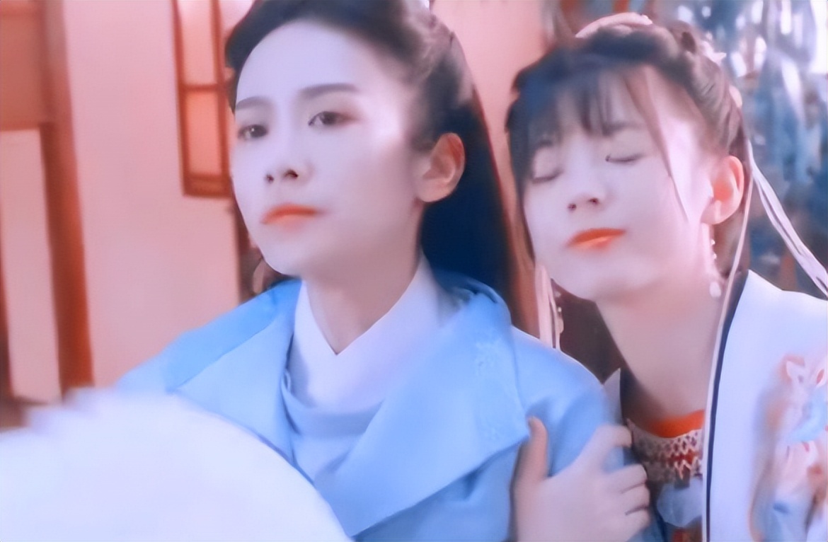 漂亮书生鞠婧祎女扮男装惊艳全场,鞠婧祎女扮男装头发散开看呆众人