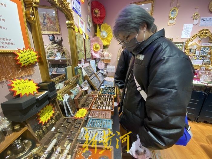 回归的90后中古店主理人:从小摊到小店,小众圈层的审美与日常