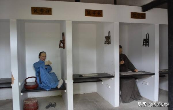 明清时期科举秀才考试一年几次,县试府试乡试会试殿试