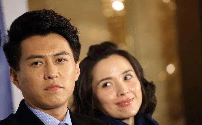 李佳现在有几段婚姻,李佳和孩子近照