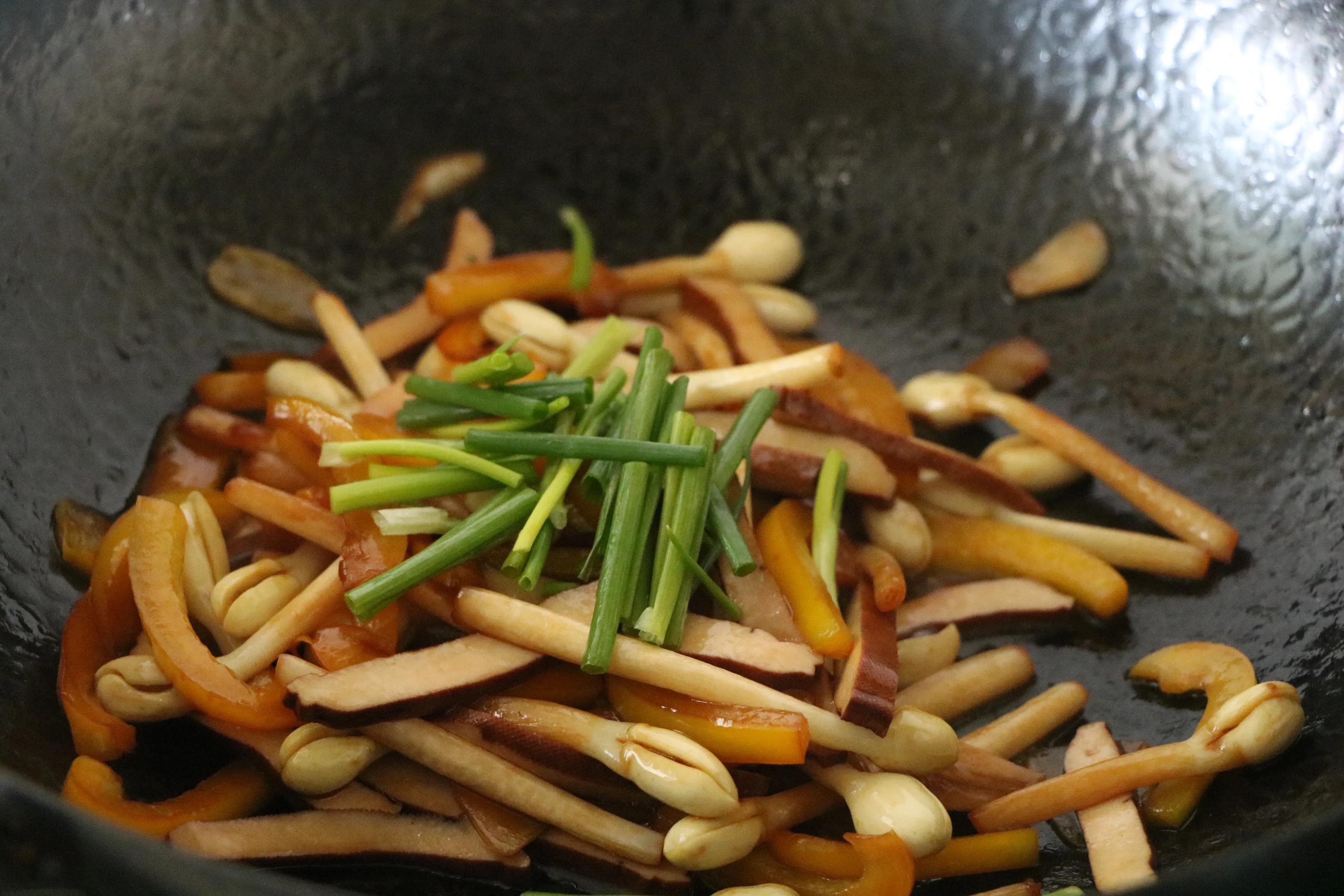 第一次吃花生芽的说说,怎么吃花生芽好吃