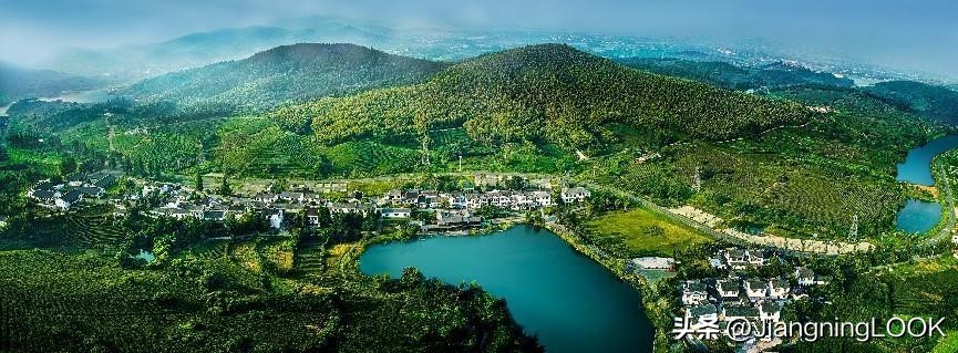 南京江宁大学城半程马拉松第一名,江宁大学城马拉松比赛照片