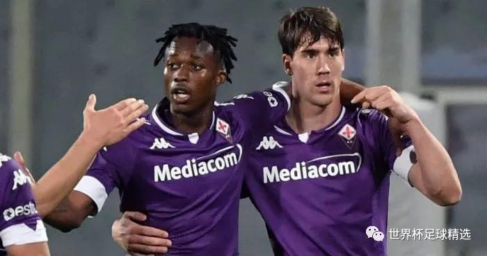 杜尚弗拉霍维奇实况足球2022,再次站起来的电影片段