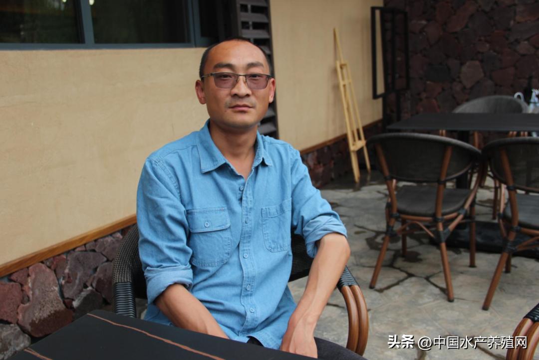 人工养对虾一亩地能赚多少钱,养殖对虾一亩地能赚多少钱